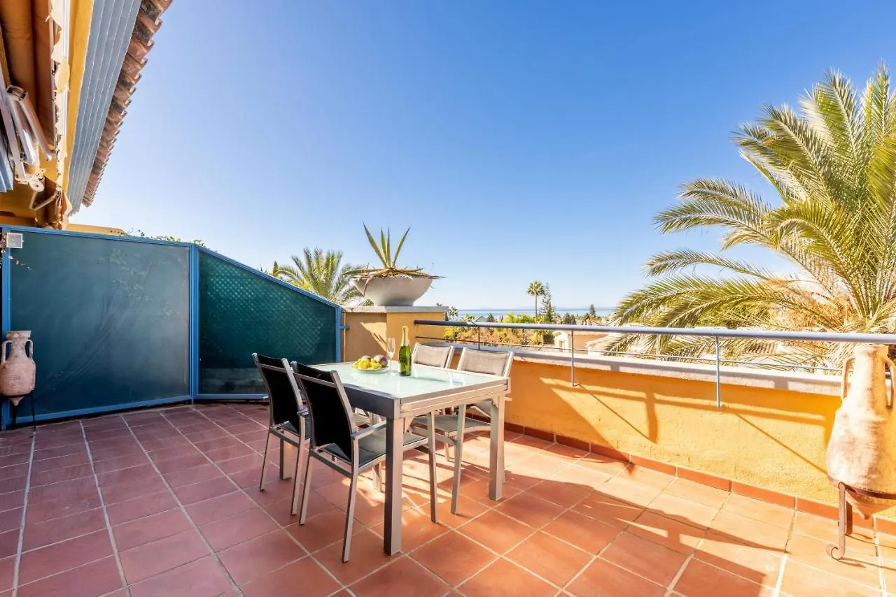 Bahia De Marbella - 3 Bedroom Beach Apartment With Sea View